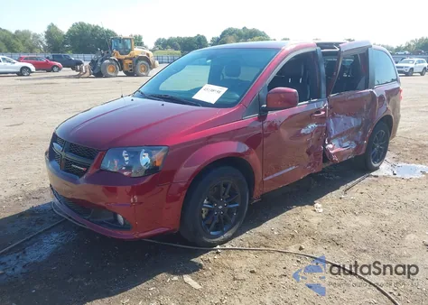 2020 Dodge Grand Caravan Sxt z USA, uszkodzony, nr VIN 2C4RDGCG8LR255566